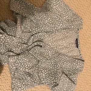 Tie front short sleeve top